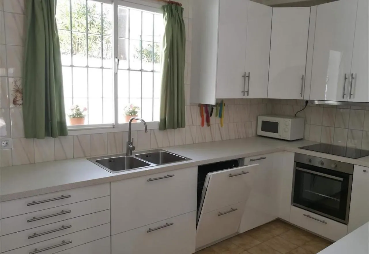 3 Bedroom Spacious Apartment Fuengirola