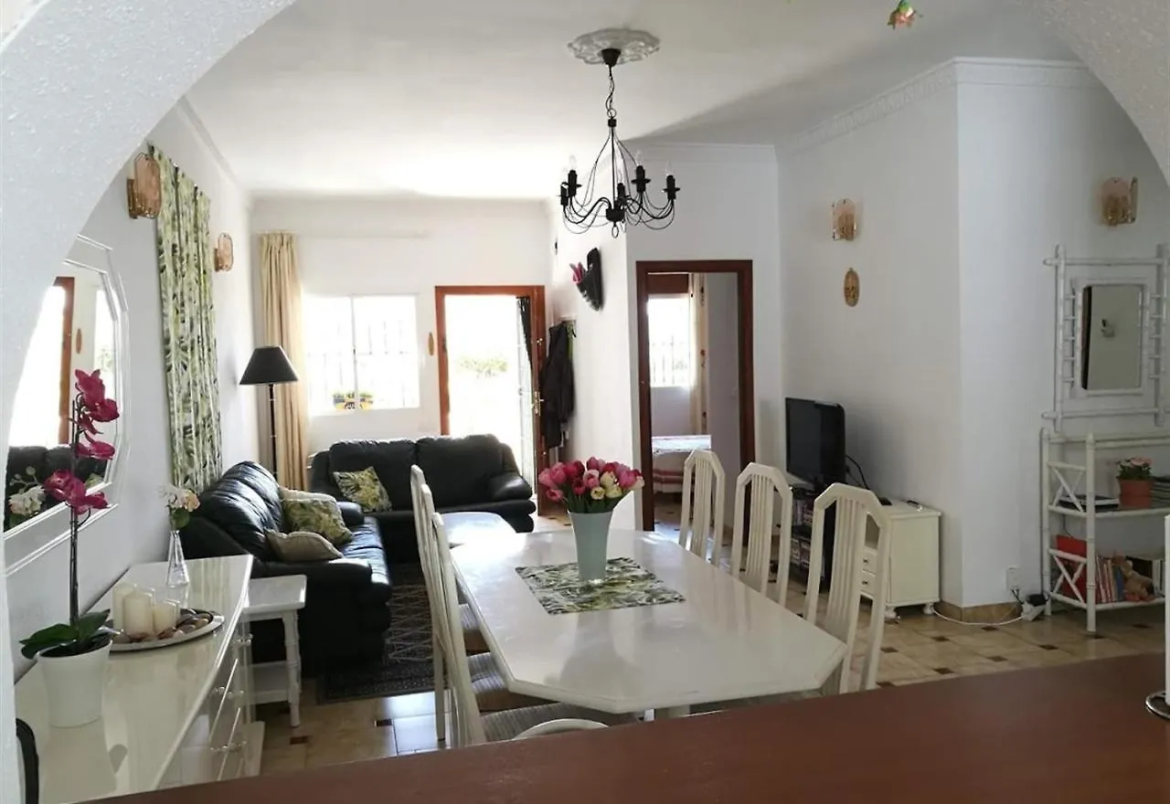 3 Bedroom Spacious Apartment Fuengirola