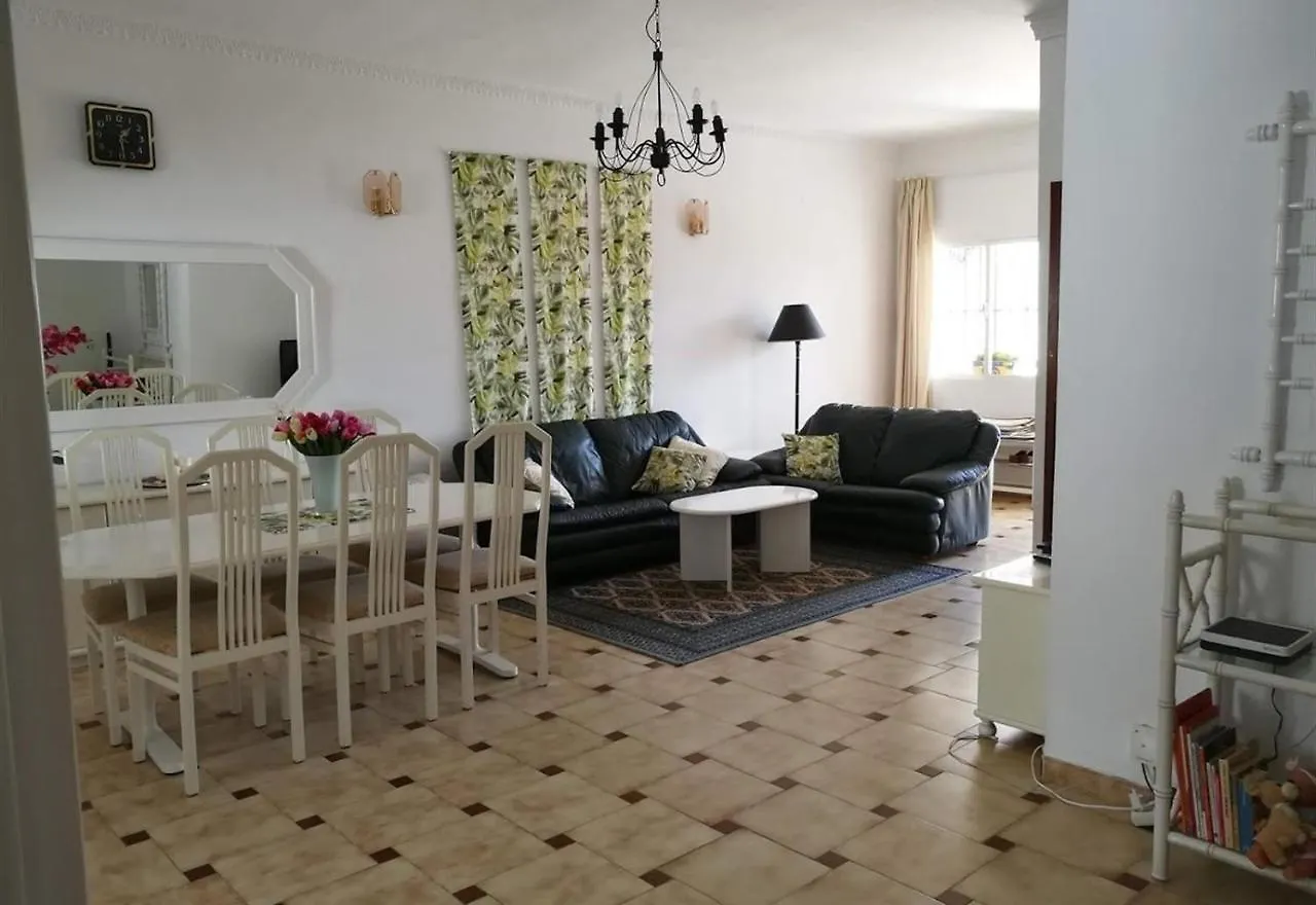 3 Bedroom Spacious Apartment Fuengirola Španělsko